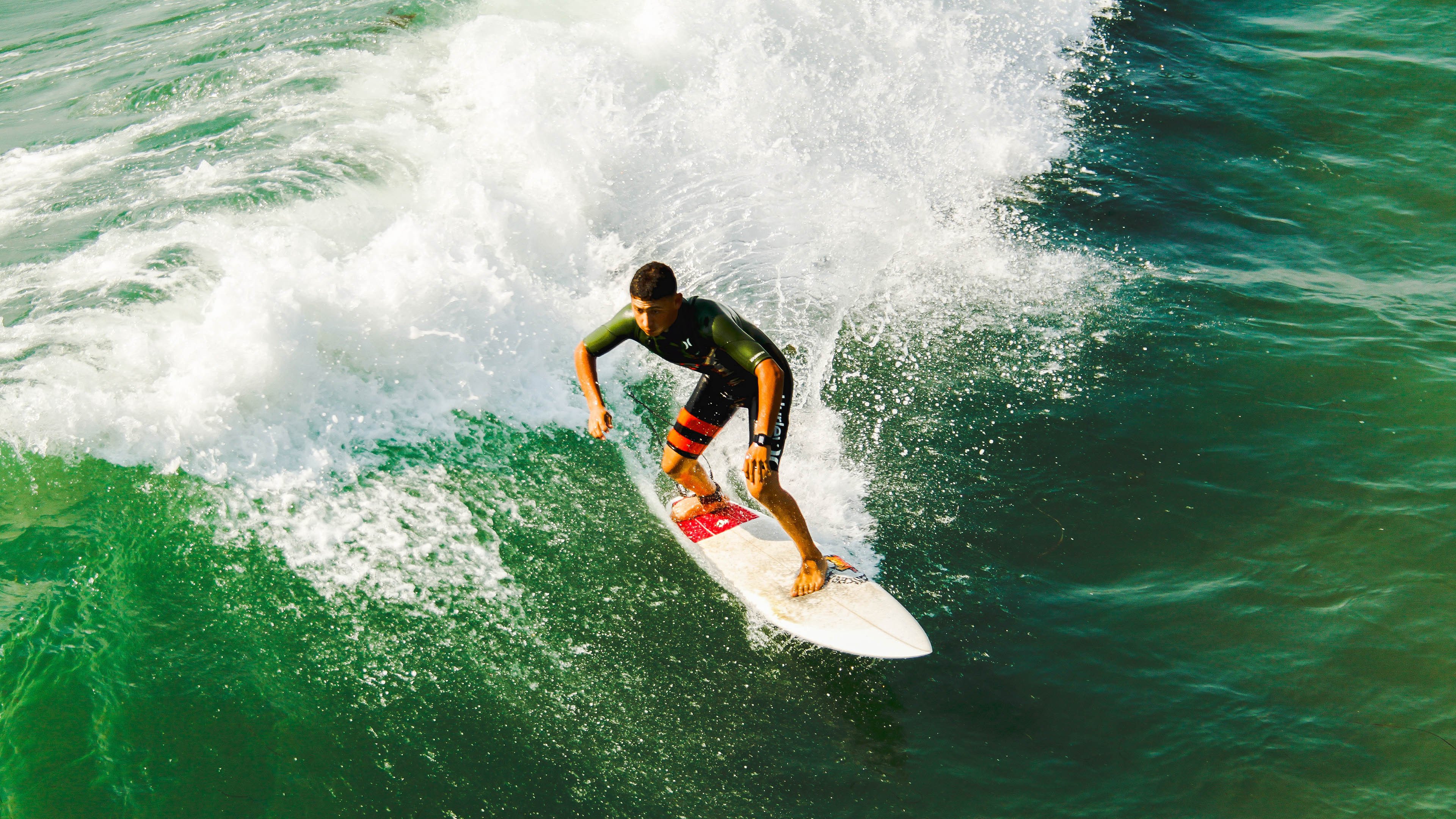英超转会风云：山东泰山盯上锋线强援，字母哥或成交易筹码