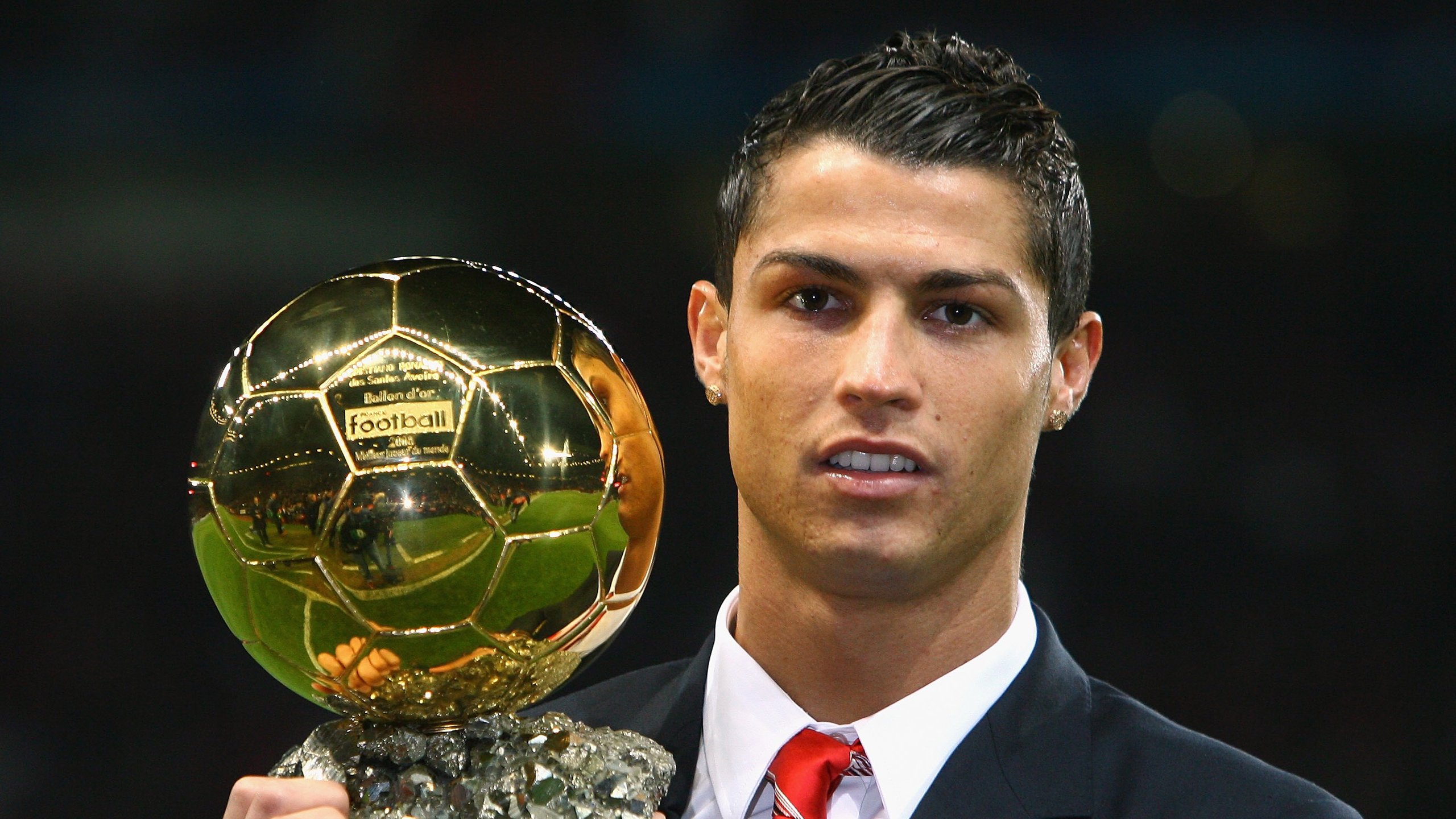 C罗巅峰对决，Doinb与80激战拜仁分钟，势不可挡胜负难料！